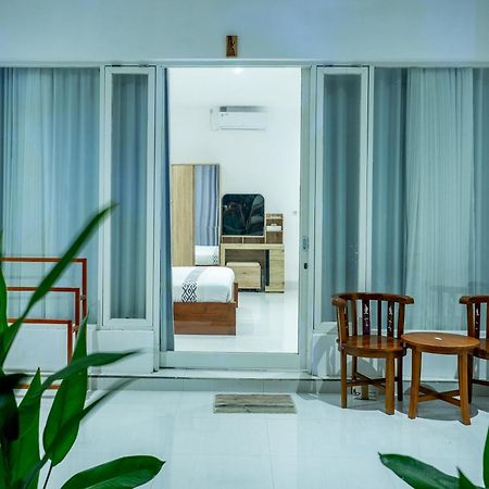 ホテル Turtle House Lombok Kuta  エクステリア 写真