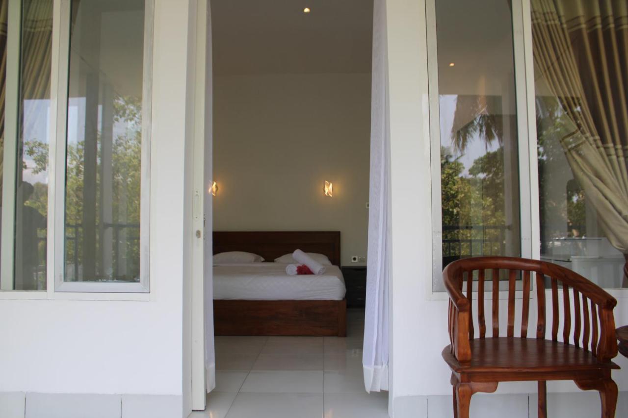 ホテル Turtle House Lombok Kuta  エクステリア 写真