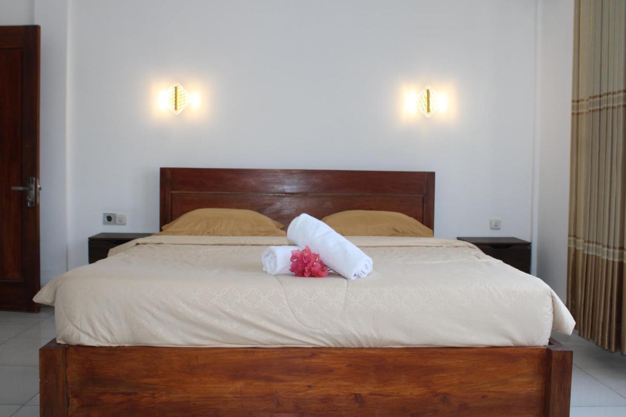 ホテル Turtle House Lombok Kuta  エクステリア 写真